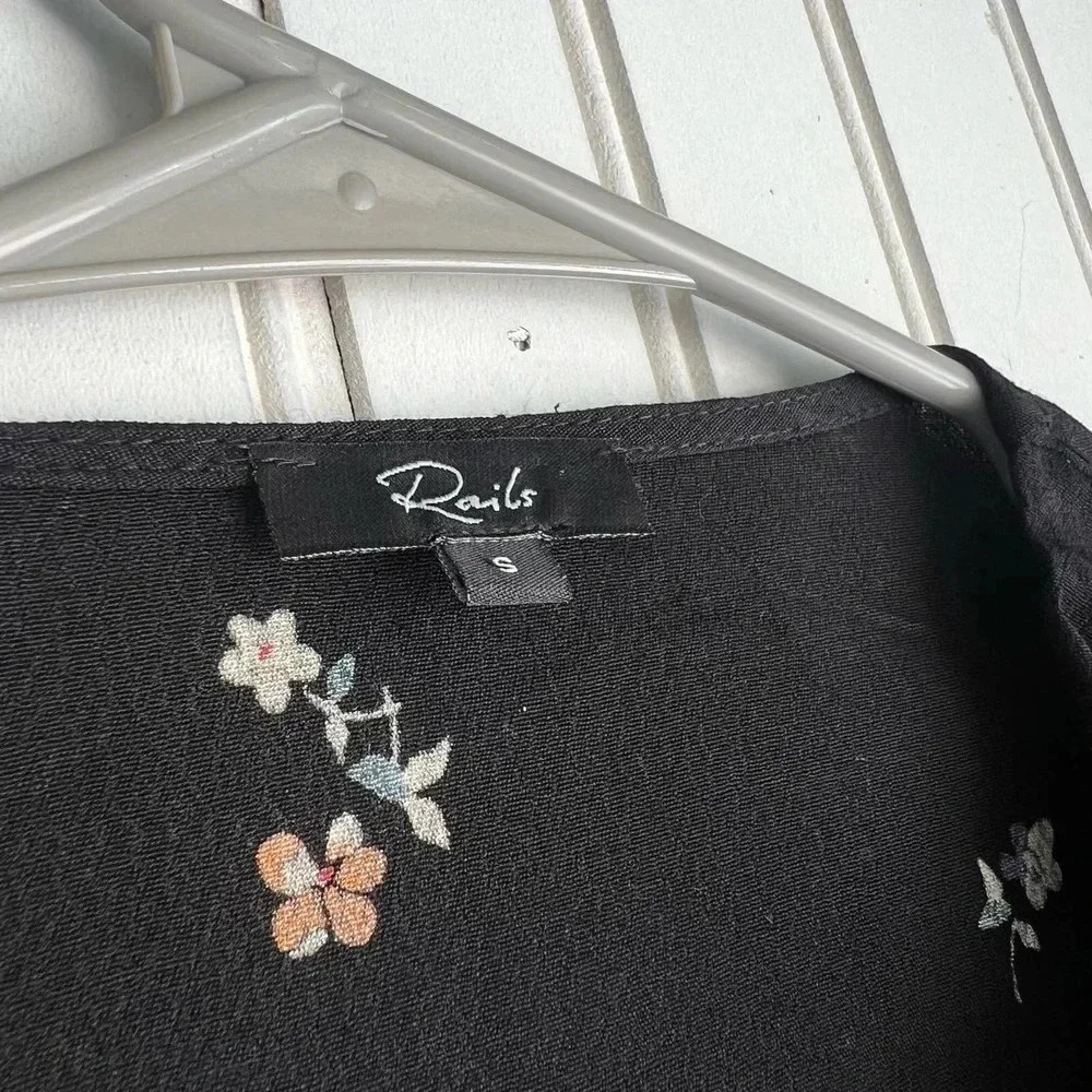 Rails Size Small Simone Wrap Top in Black Kyoto Floral Women’s - Picture 8 of 8